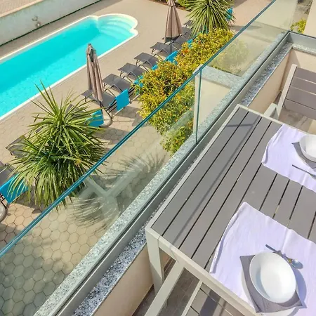 Modern In Nyaraló *